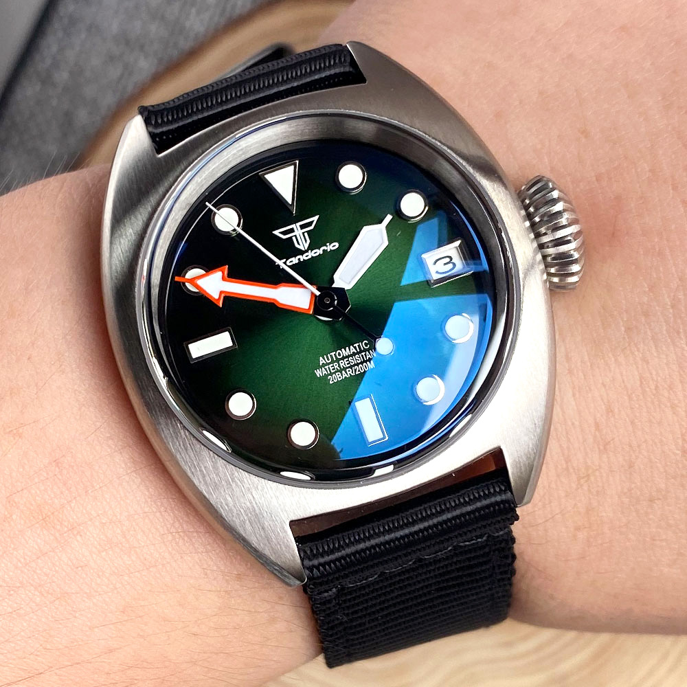 Seiko Watch 5 Sports - 36 ミリメートルミリタリーダイバー機械式時計メンズ NH35 AR ドーム型サファイアサンバーストグリーン/レッド/ブルービッグクラウンスポーツナイロン