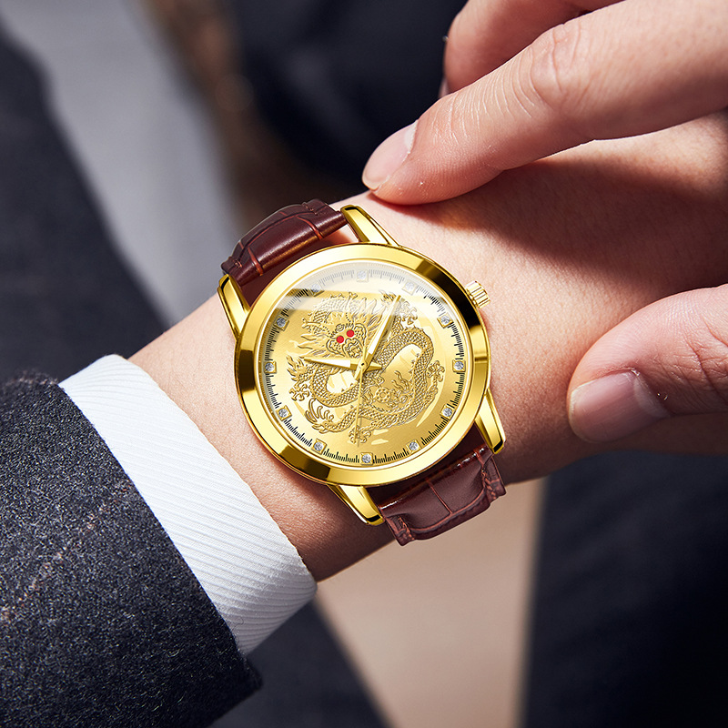 男性クォーツ時計レザーストラップ腕時計ドラゴン人気ファッショ - Leather Watch Band Men のレビューと価格